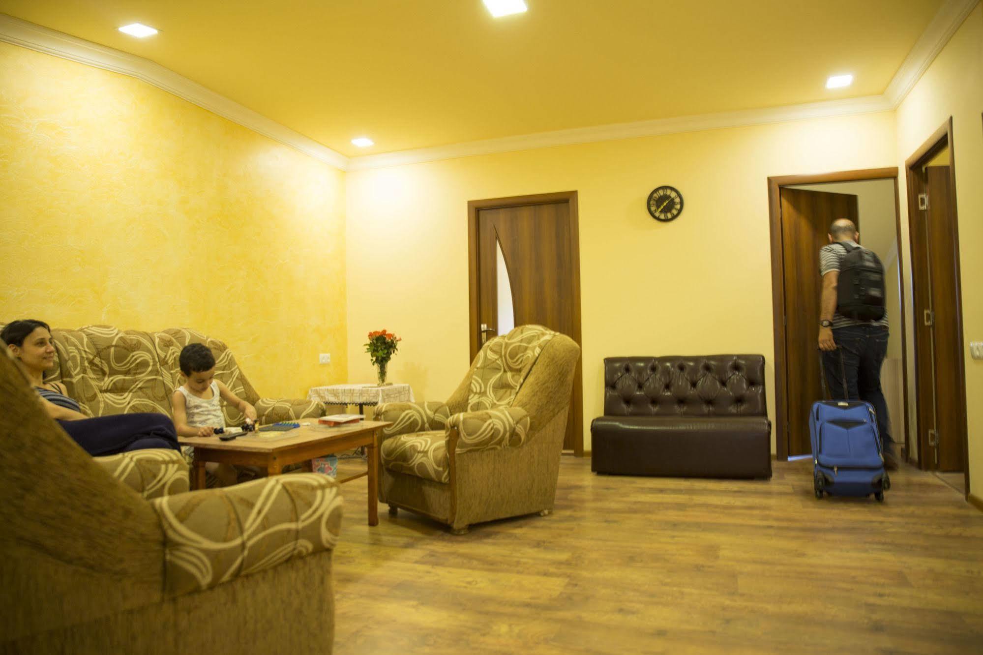 Your Hostel Jerevan Exteriér fotografie